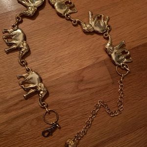 Gold elephant belt with chain closure
